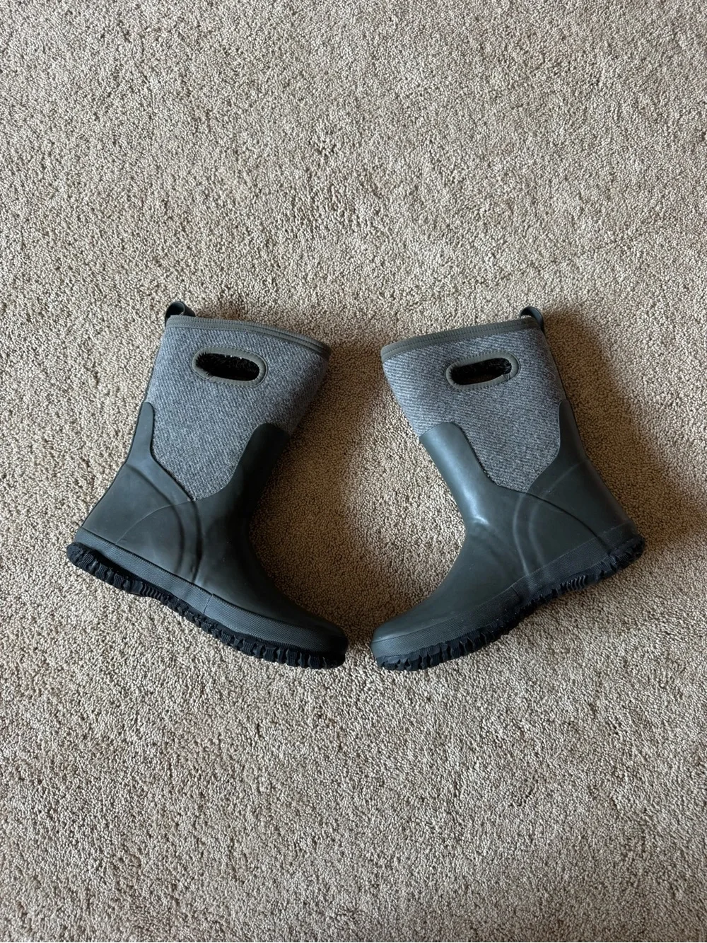 Brand New With Box BOGS Girls Size 6 Crandall Wool Waterproof Boots, Dark Grey